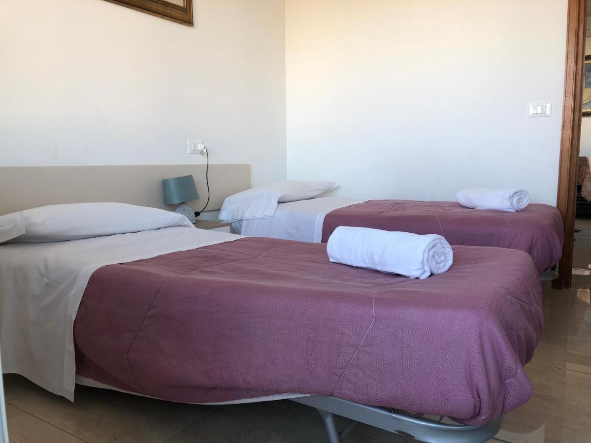 Attico Tacito Lägenhet Ventimiglia Exteriör bild