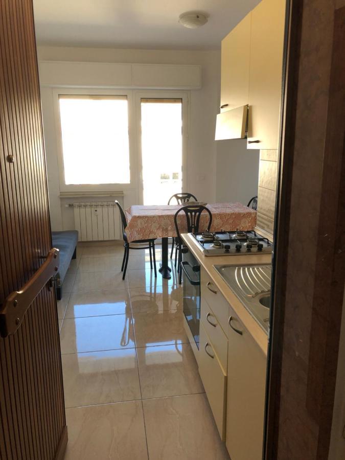 Attico Tacito Lägenhet Ventimiglia Exteriör bild